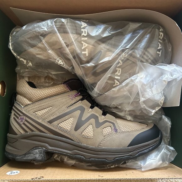 NWT Ariat Maxtrak UL lace up/toggle hiking boots - womens size 11 (US) - Picture 3 of 6